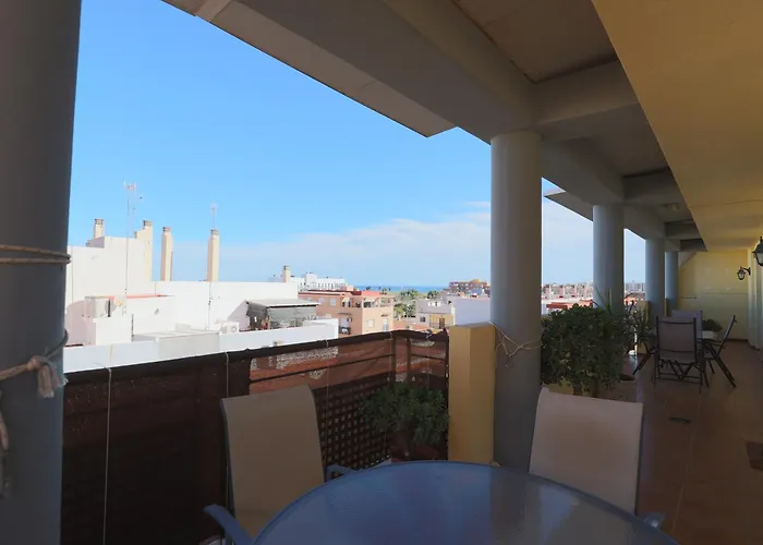 Enorme Terraza Con Vistas Al Mar By Hometels