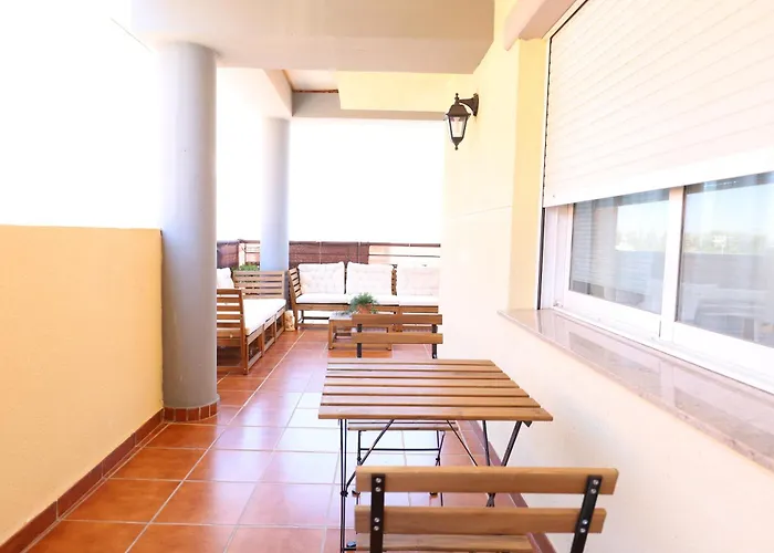 Enorme Terraza Con Vistas Al Mar By Hometels